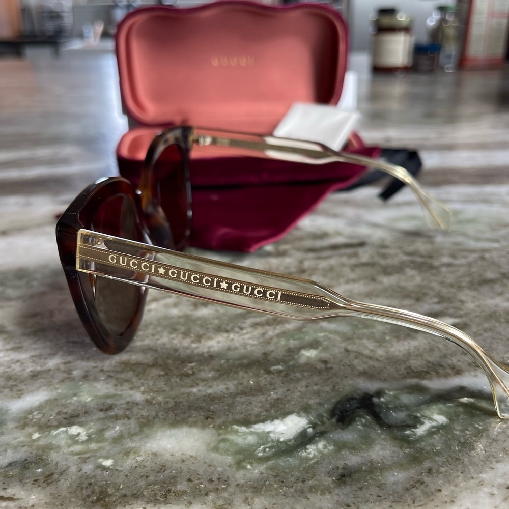 Gucci 51mm Cat Eye Brown Sunglasses with Tortoiseshell Frame - Picture 3 of 9